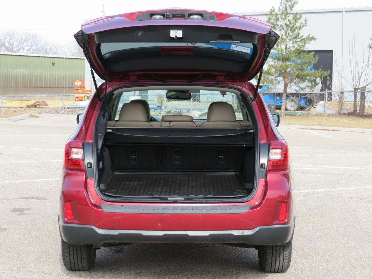 Subaru Outback 2.5i Limited 2015