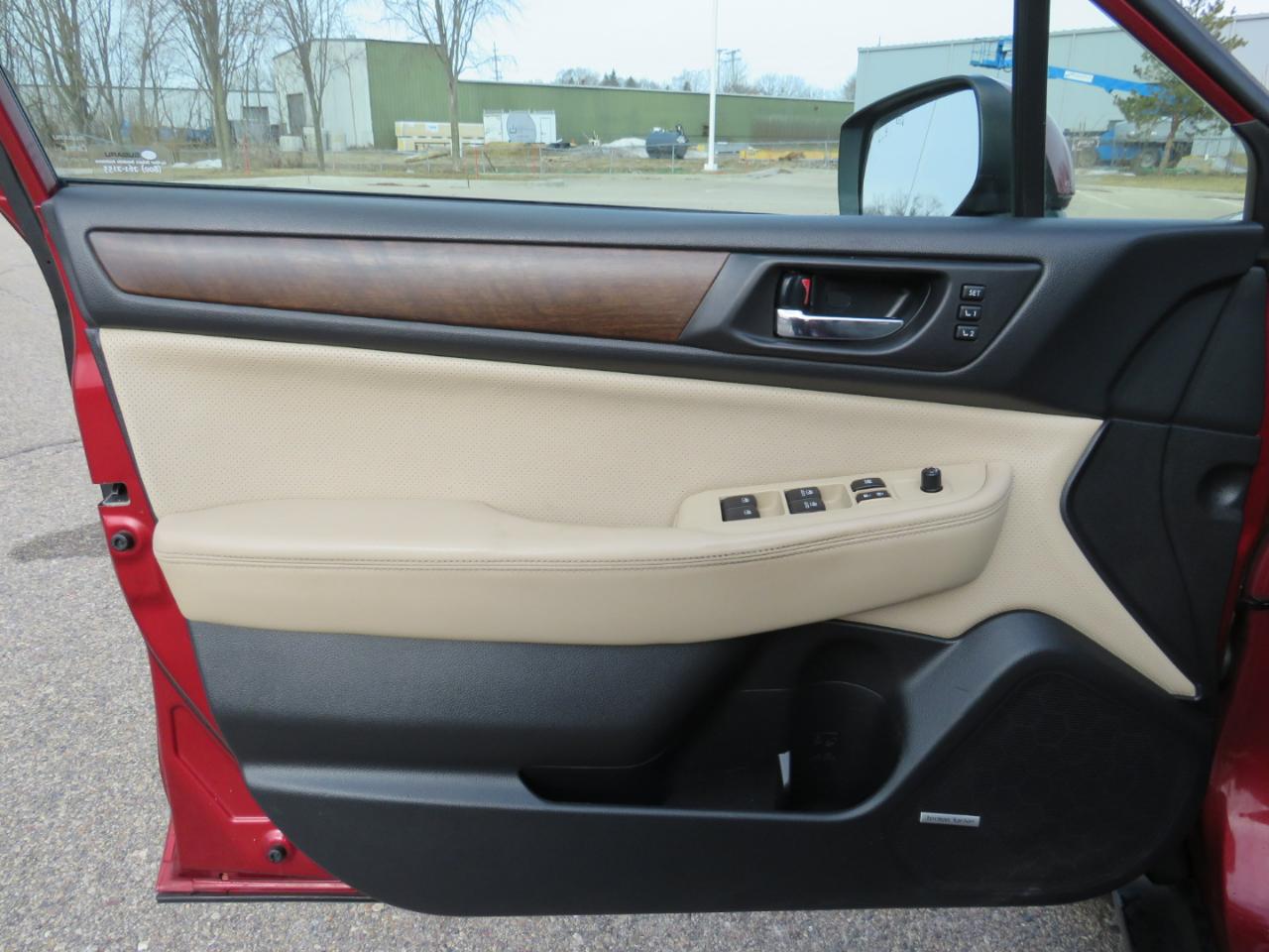 Subaru Outback 2.5i Limited 2015