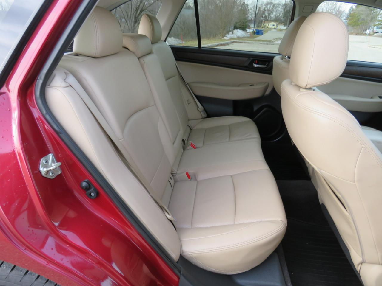 Subaru Outback 2.5i Limited 2015