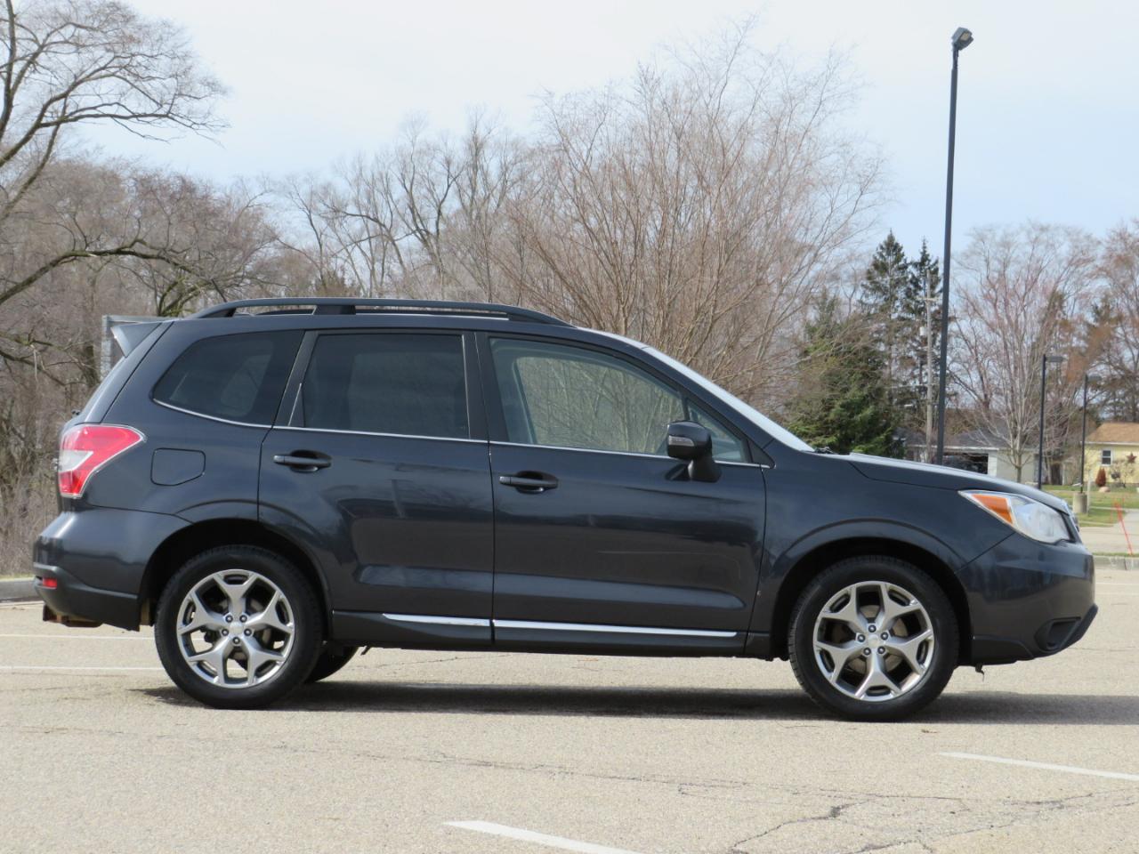 Subaru Forester 2.5i Touring 2015