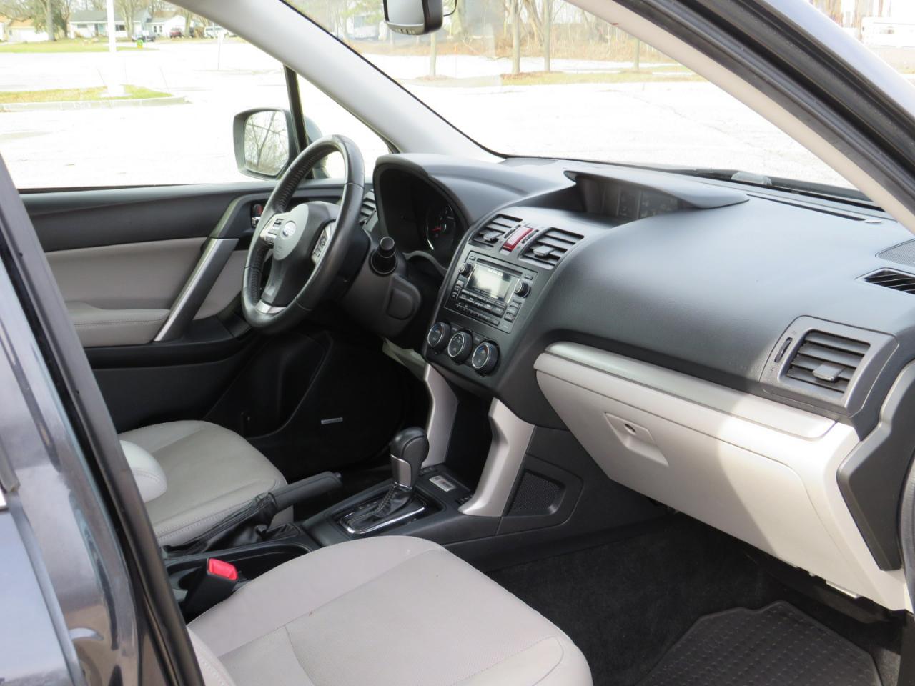 Subaru Forester 2.5i Touring 2015