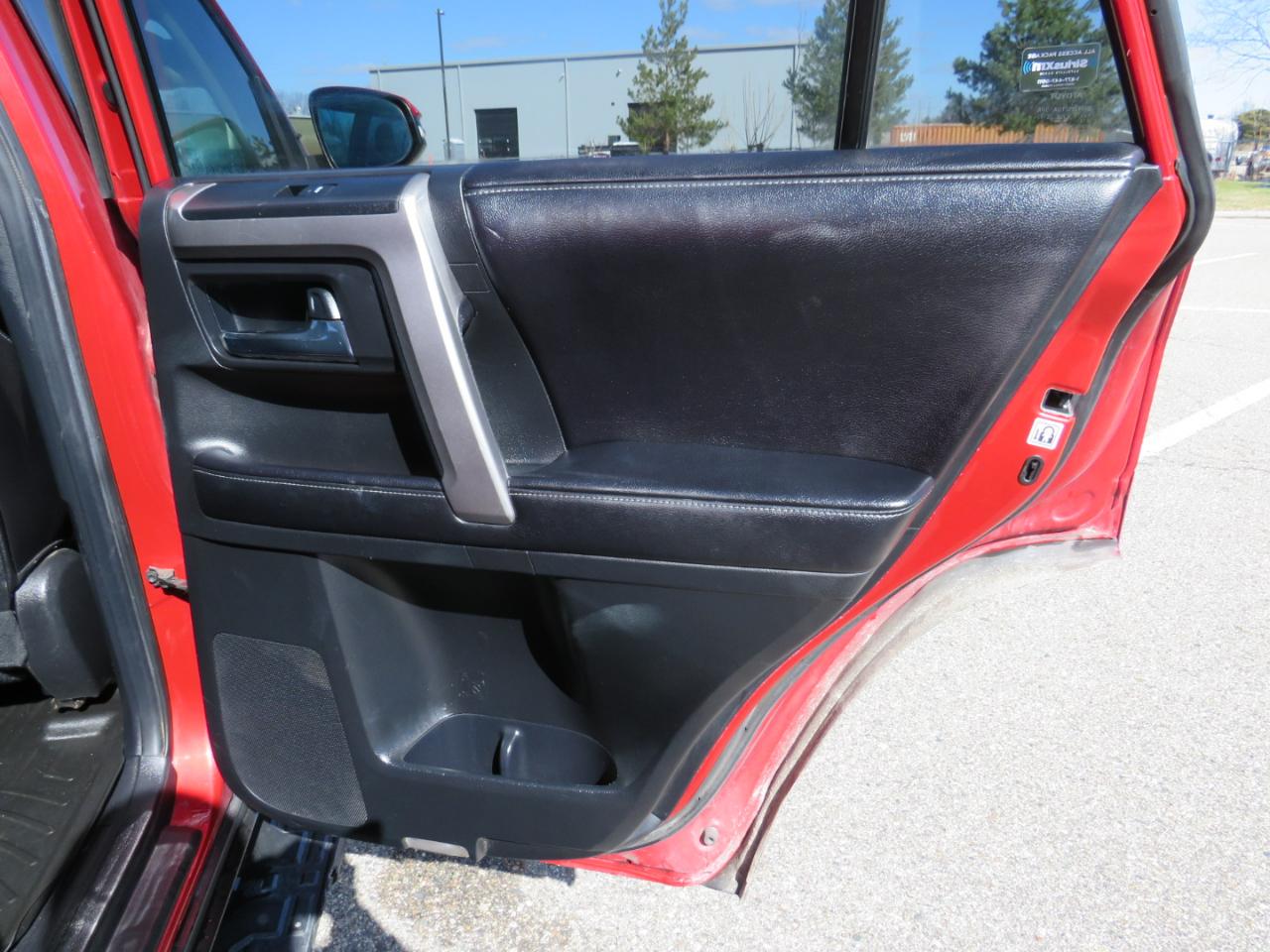 Toyota 4Runner SR5 4WD 2016