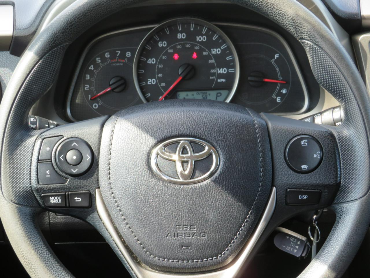 Toyota RAV4 XLE FWD 2014