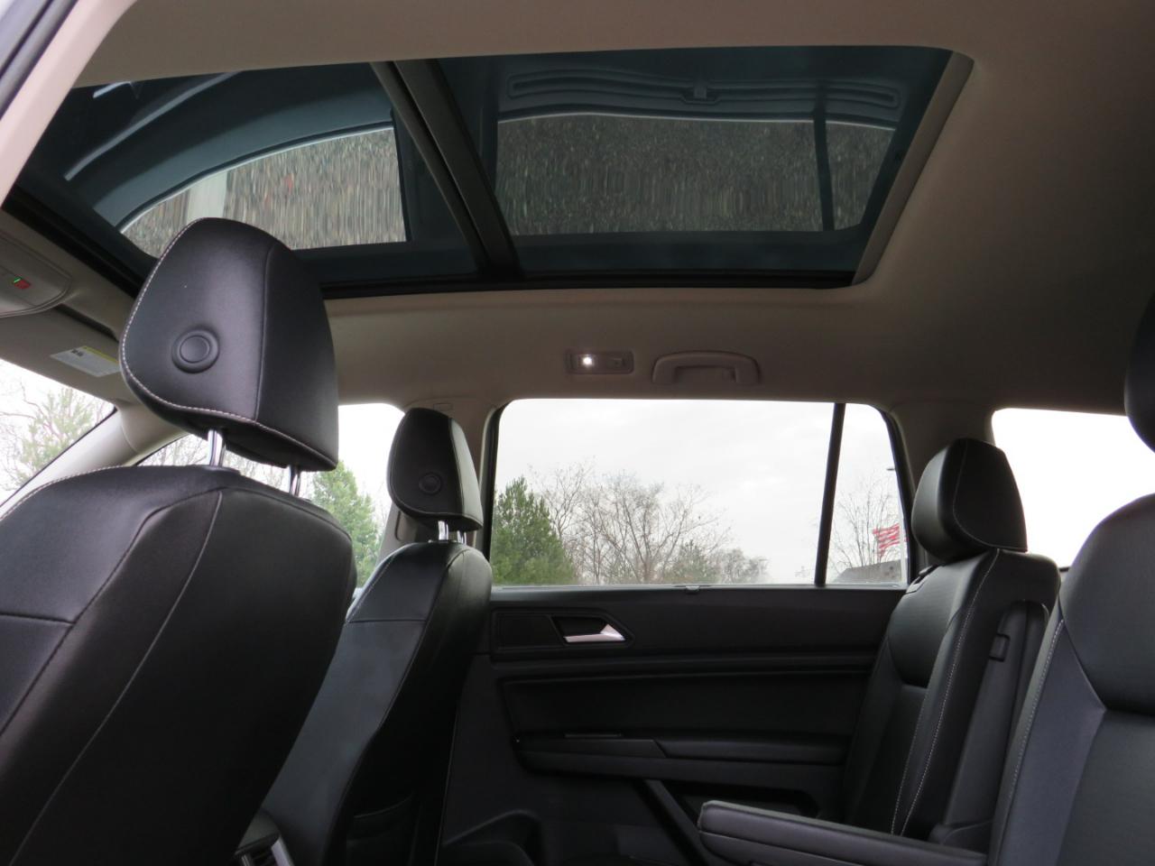 Volkswagen Atlas V6 SE w/Technology R-Line 4MOTION 2021