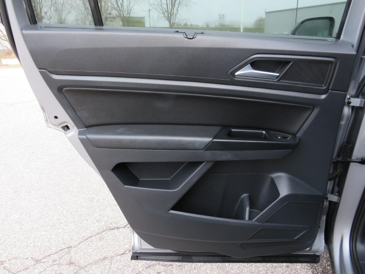 Volkswagen Atlas V6 SE w/Technology R-Line 4MOTION 2021