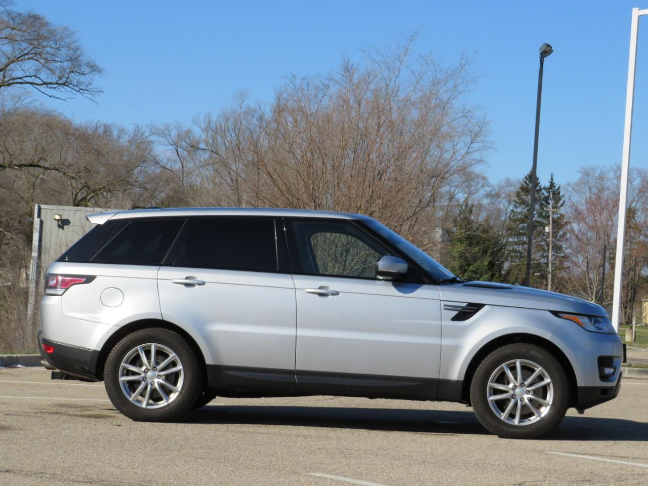 Land Rover Range Rover Sport 3.0L V6 Supercharged HSE 2014