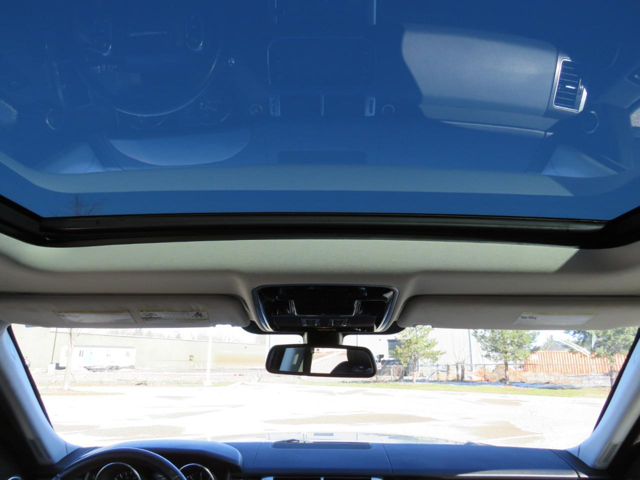 Land Rover Range Rover Sport 3.0L V6 Supercharged HSE 2014