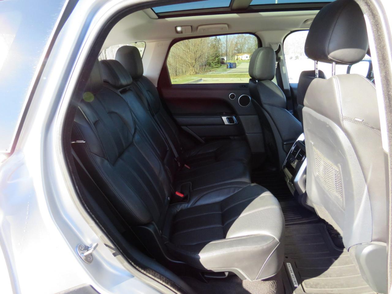 Land Rover Range Rover Sport 3.0L V6 Supercharged HSE 2014