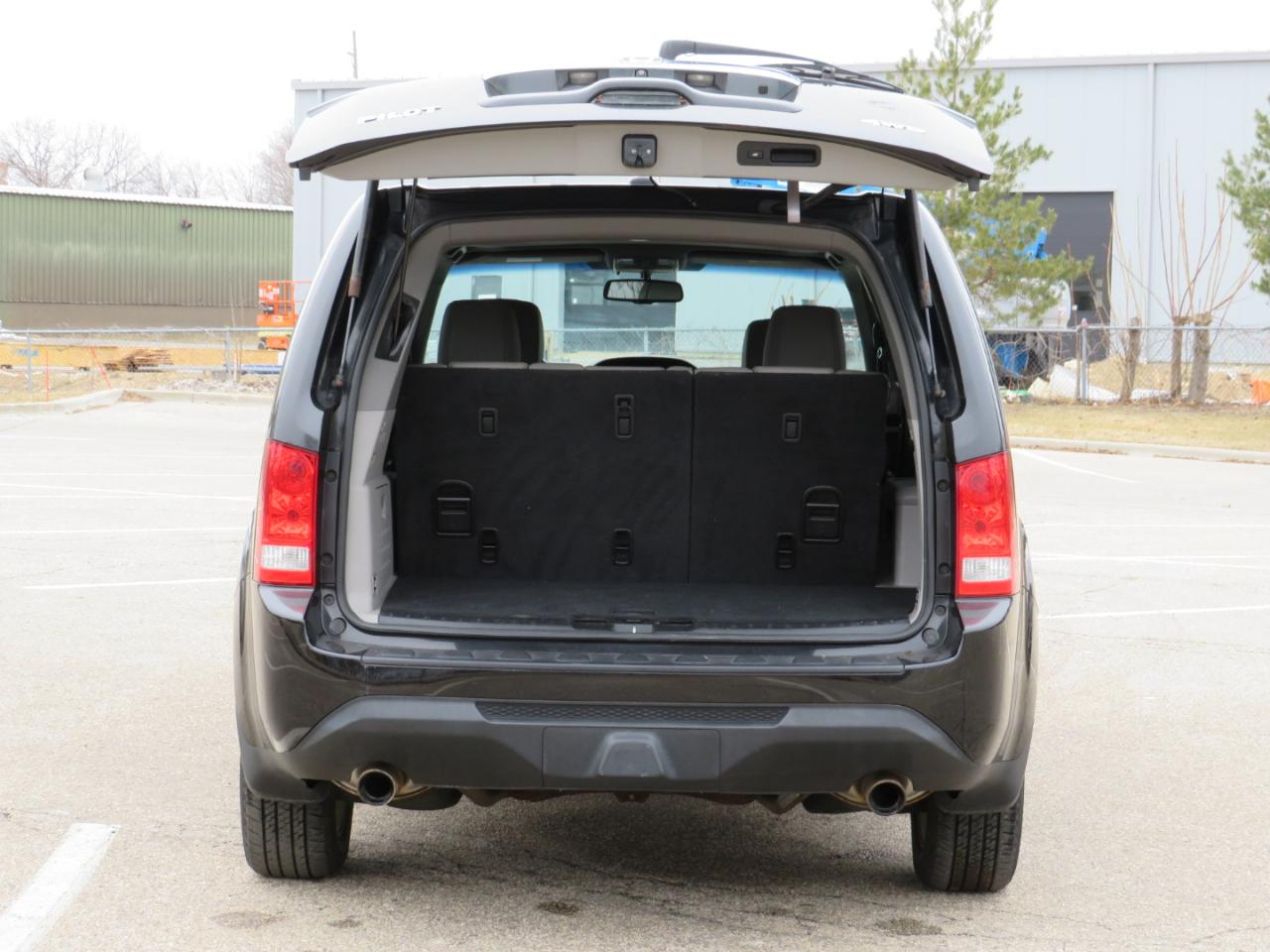 Honda Pilot EX-L 4WD 5-Spd AT 2012