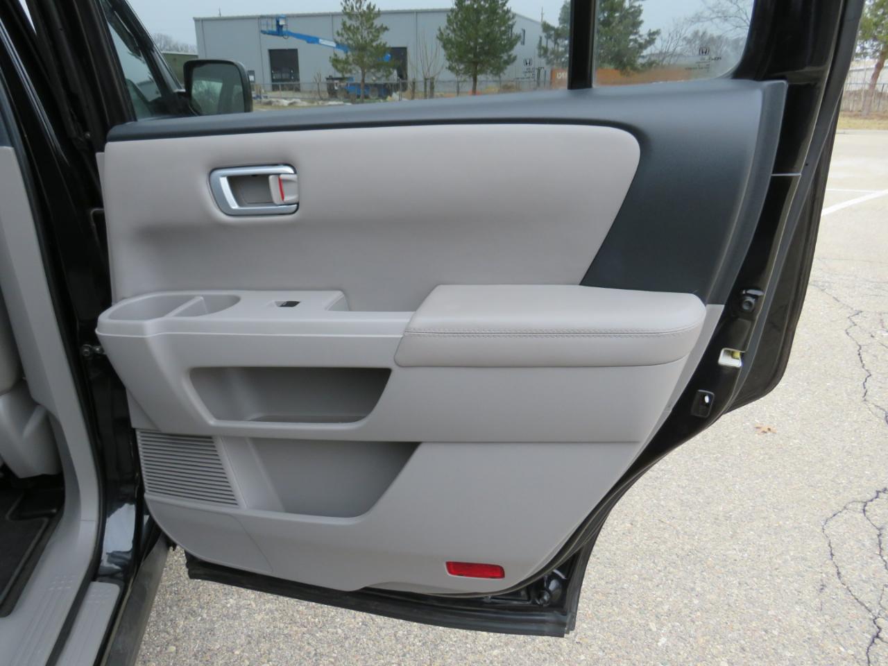 Honda Pilot EX-L 4WD 5-Spd AT 2012