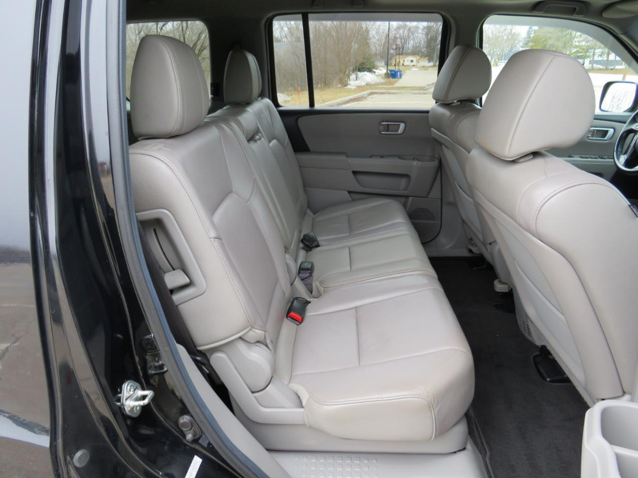 Honda Pilot EX-L 4WD 5-Spd AT 2012