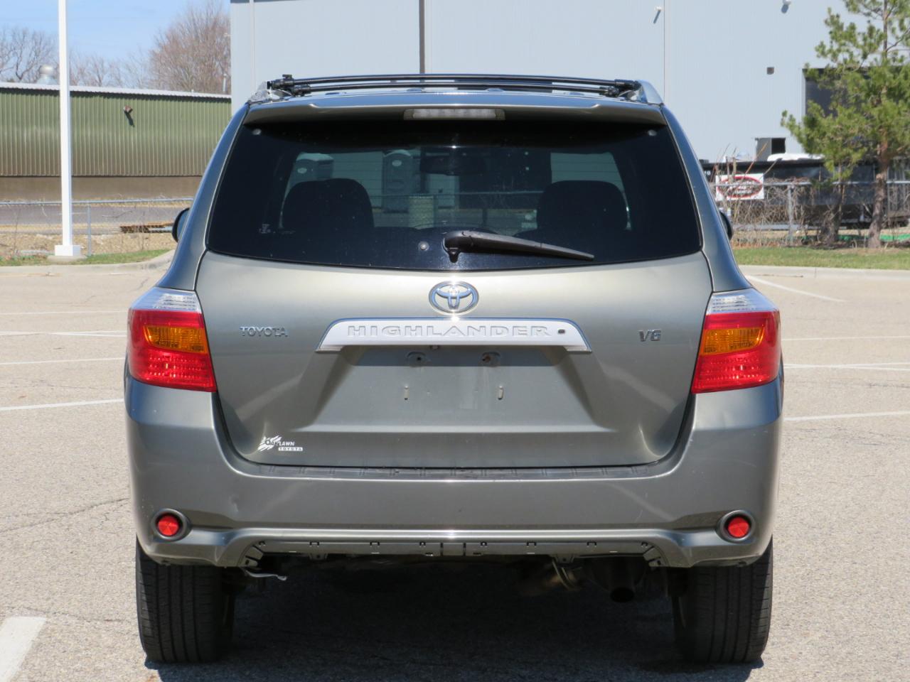 Toyota Highlander Limited 2WD 2008