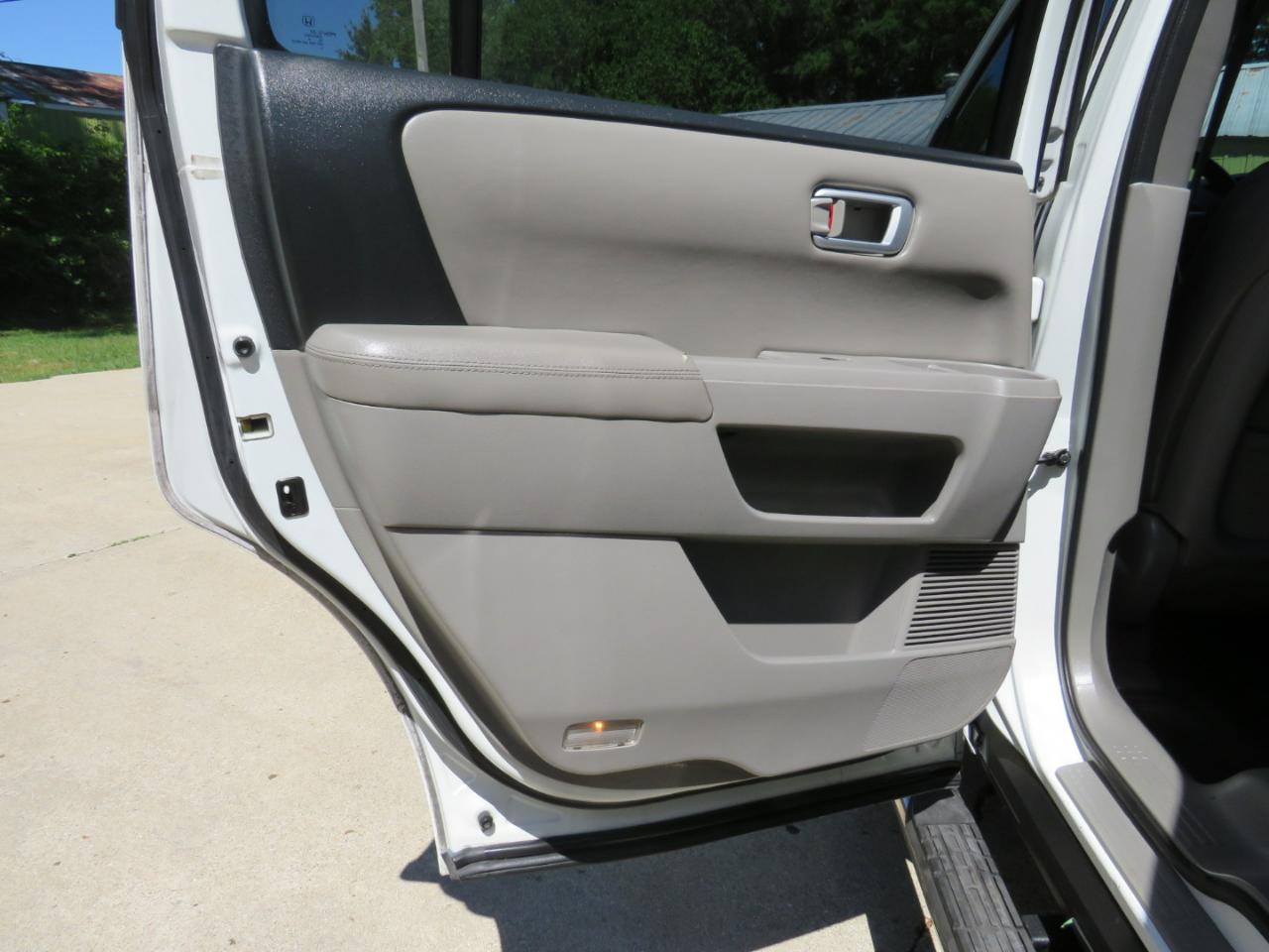 Honda Pilot EX-L 4WD 5-Spd AT 2010
