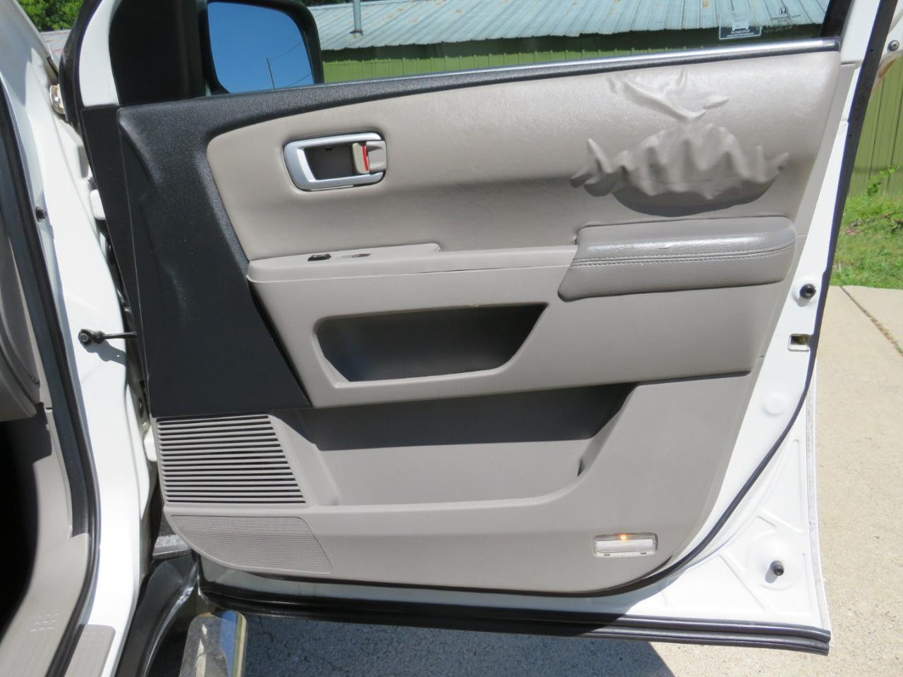 Honda Pilot EX-L 4WD 5-Spd AT 2010