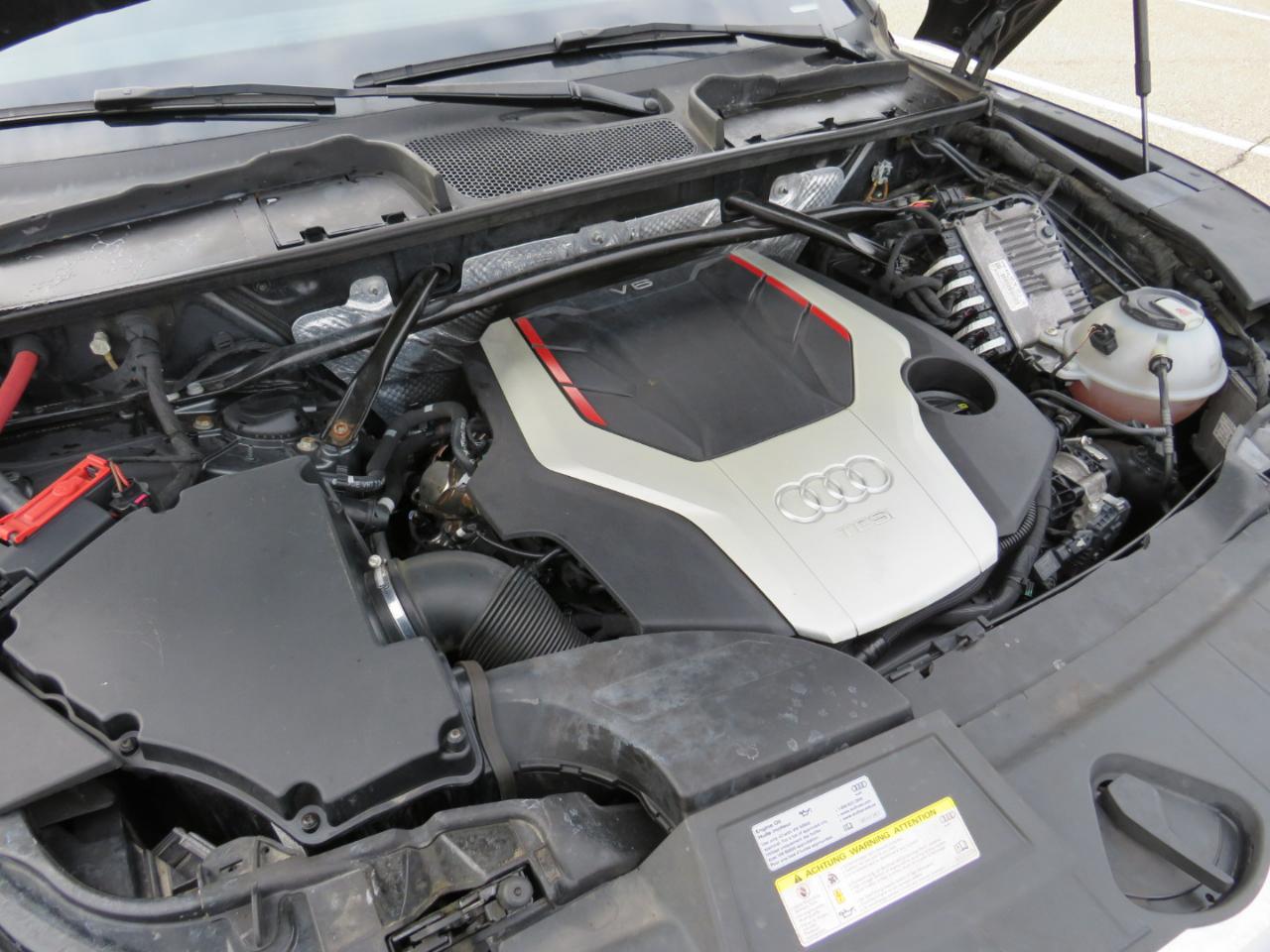 Audi SQ5 3.0T Premium Plus quattro 2015