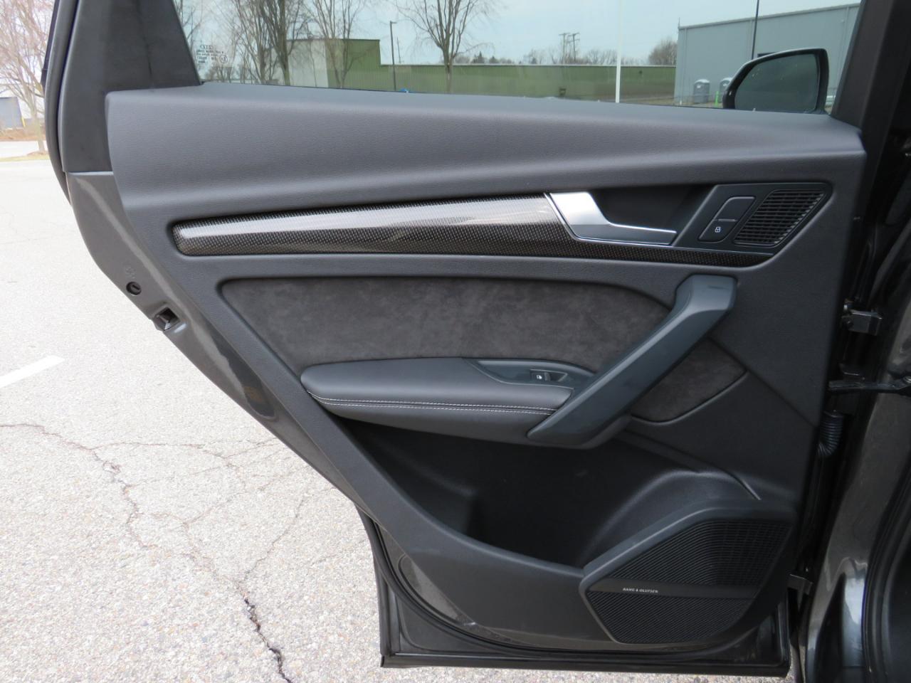 Audi SQ5 3.0T Premium Plus quattro 2015