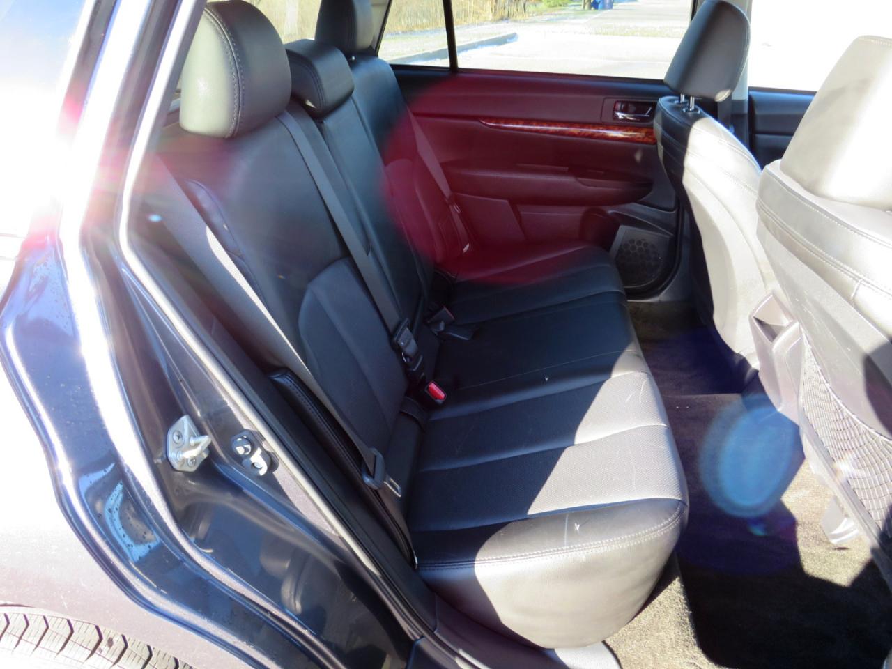 Subaru Outback 3.6R Limited 2012