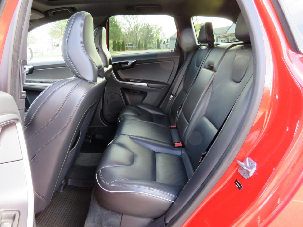 Volvo XC60 T6 AWD R-Design 2014