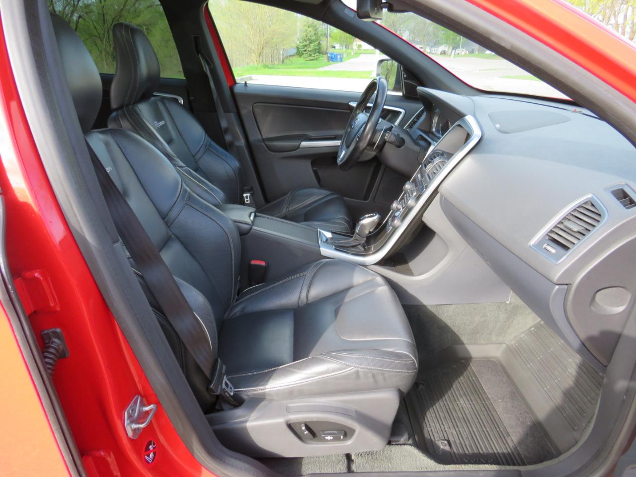 Volvo XC60 T6 AWD R-Design 2014