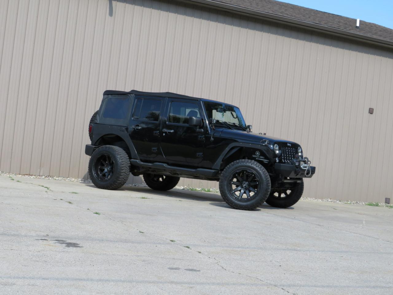Jeep Wrangler Unlimited Sahara 4WD 2014