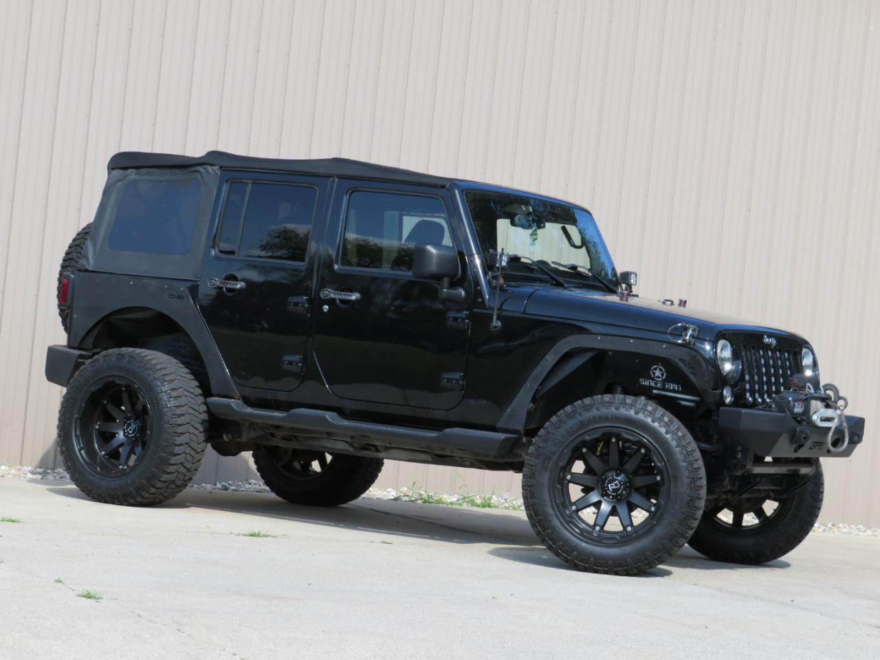 Jeep Wrangler Unlimited Sahara 4WD 2014