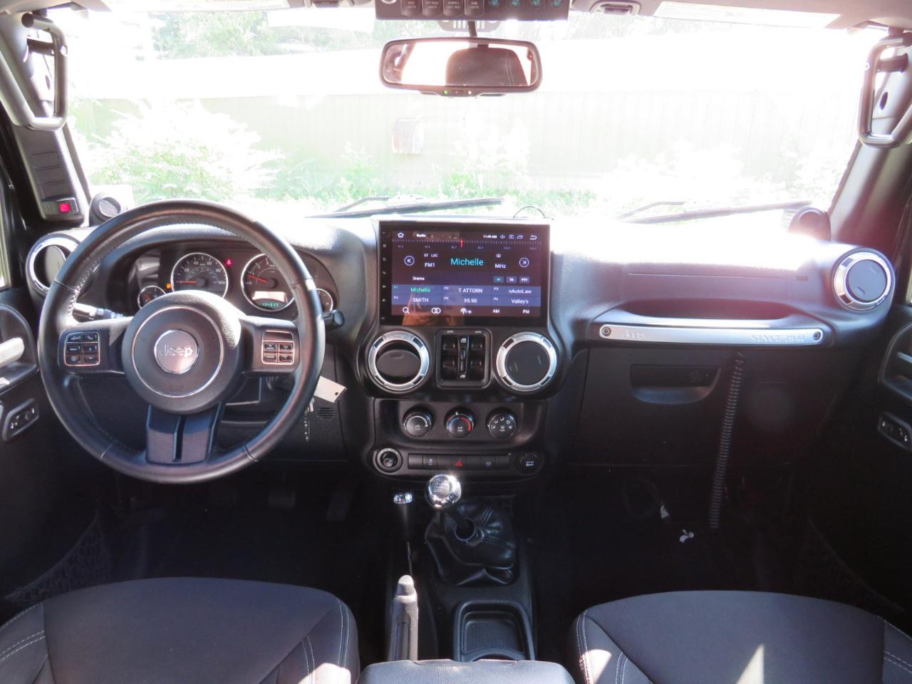 Jeep Wrangler Unlimited Sahara 4WD 2014