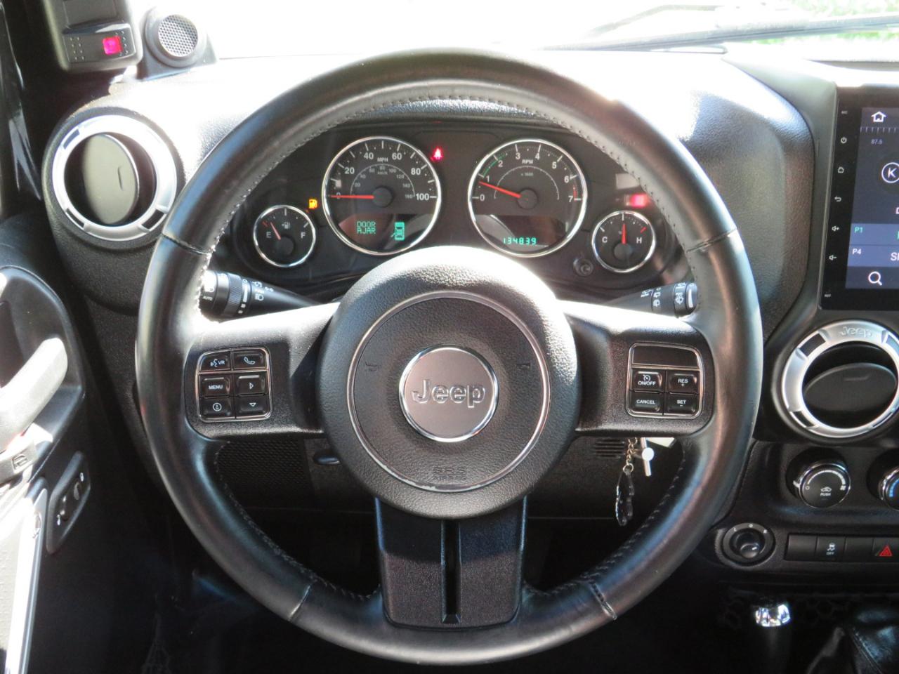 Jeep Wrangler Unlimited Sahara 4WD 2014