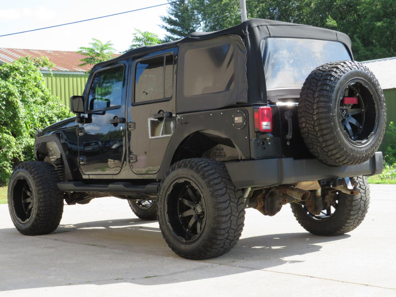 Jeep Wrangler Unlimited Sahara 4WD 2014