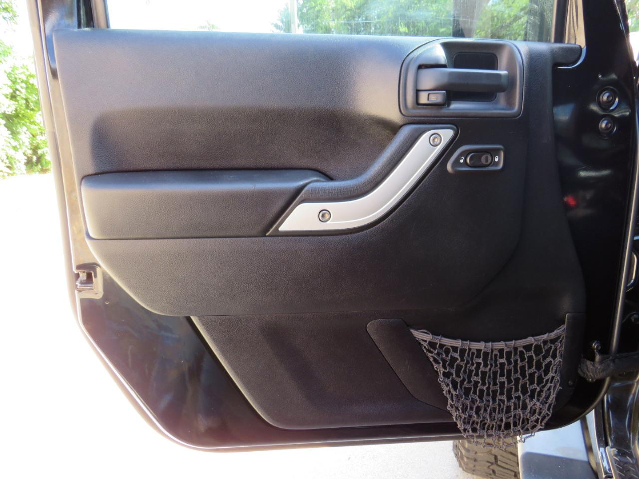 Jeep Wrangler Unlimited Sahara 4WD 2014