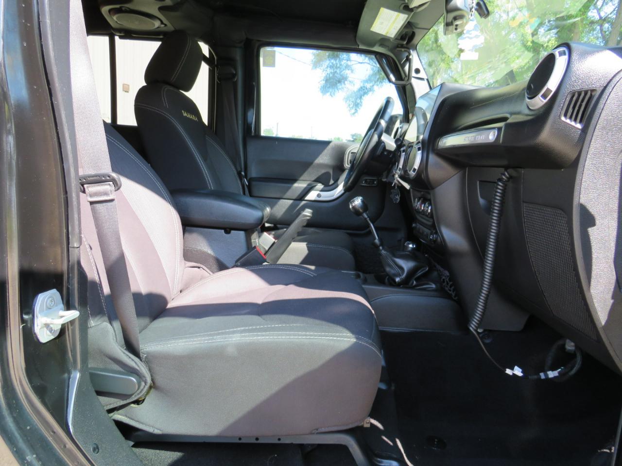 Jeep Wrangler Unlimited Sahara 4WD 2014