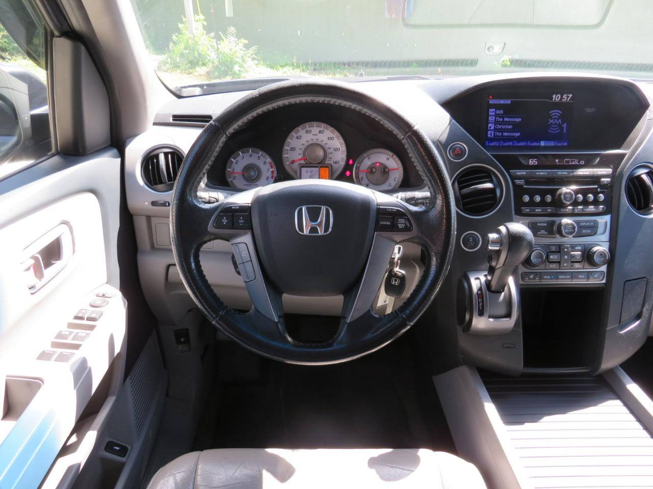 Honda Pilot EX-L 4WD 5-Spd AT with Navigation 2013