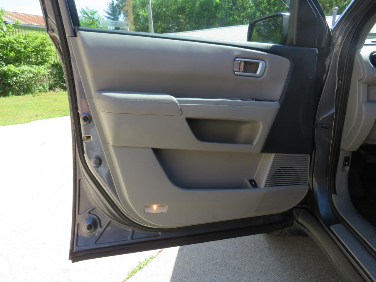 Honda Pilot EX-L 4WD 5-Spd AT with Navigation 2013