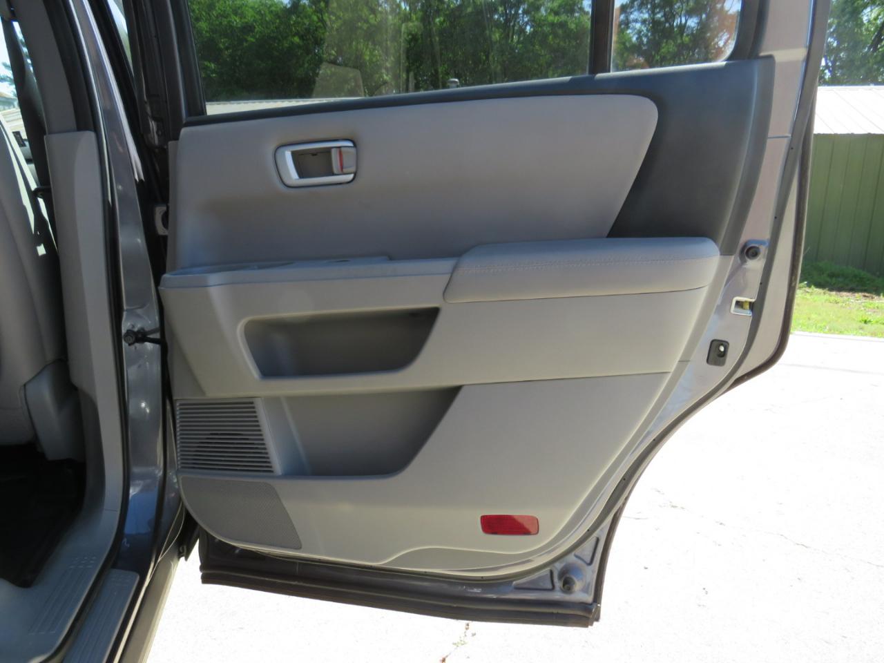 Honda Pilot EX-L 4WD 5-Spd AT with Navigation 2013