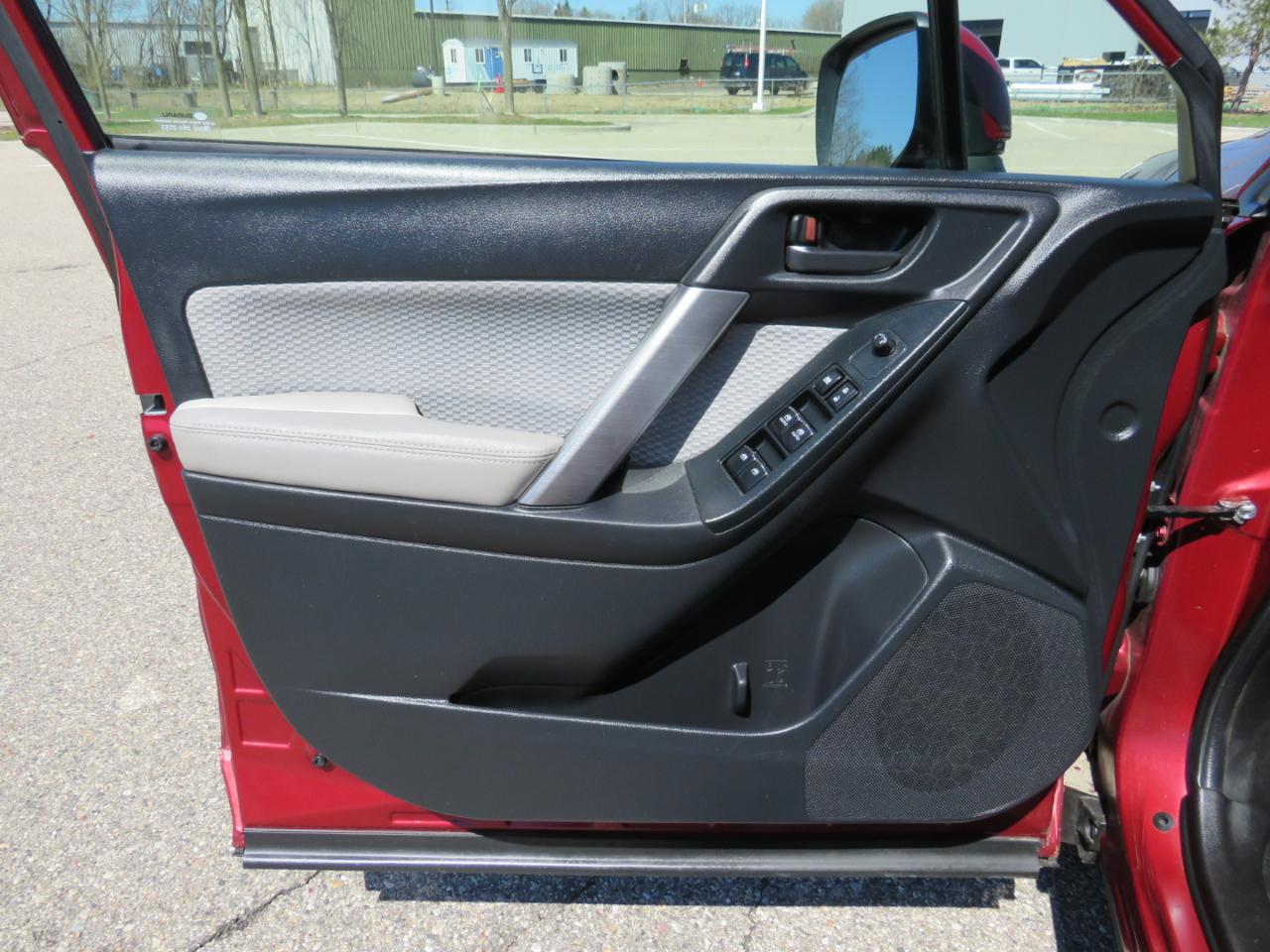 Subaru Forester 2.5i Premium PZEV CVT 2018