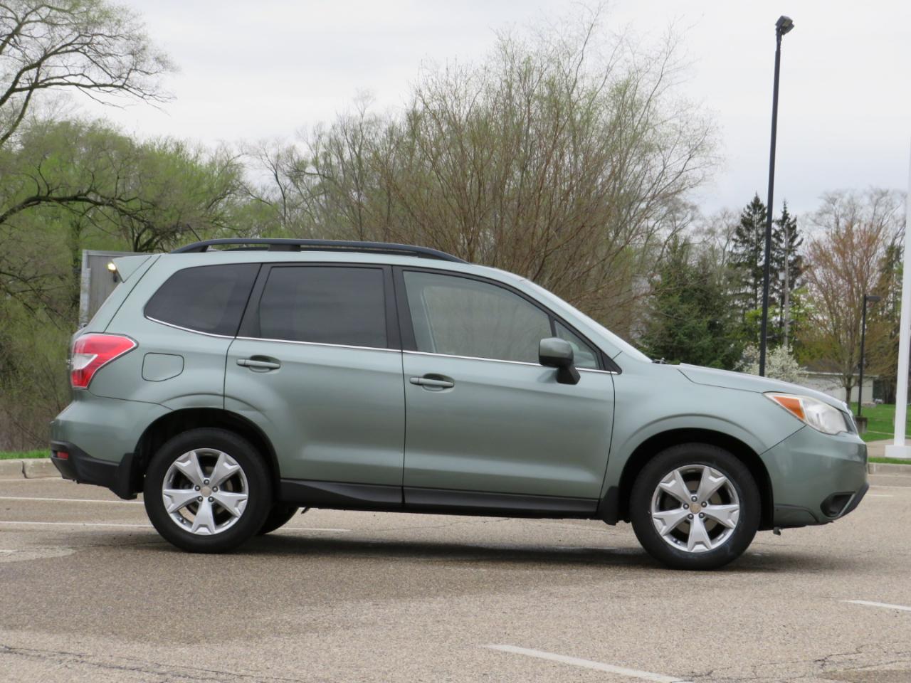 Subaru Forester 2.5i Limited 2015