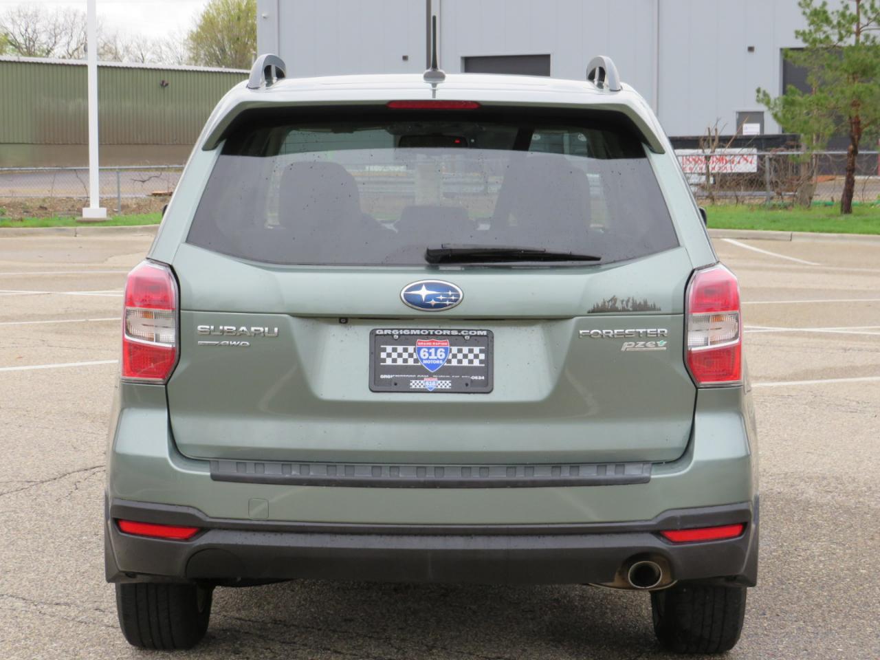 Subaru Forester 2.5i Limited 2015