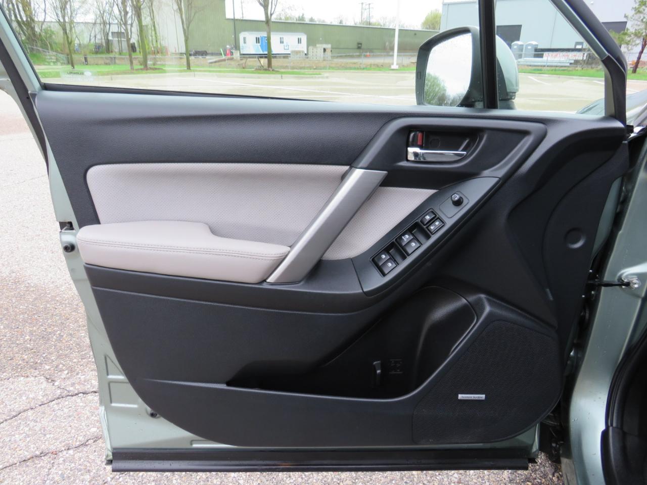 Subaru Forester 2.5i Limited 2015