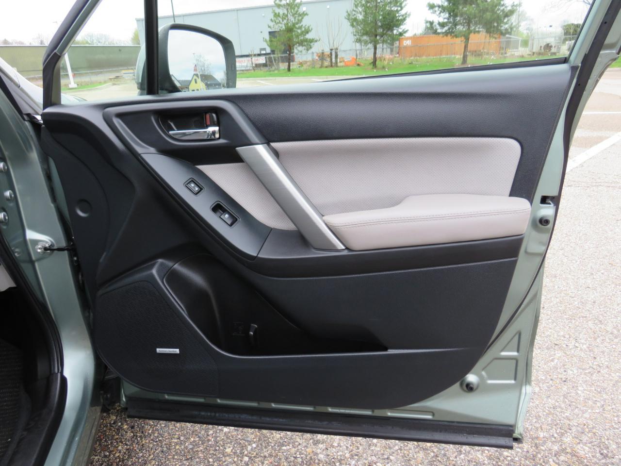 Subaru Forester 2.5i Limited 2015