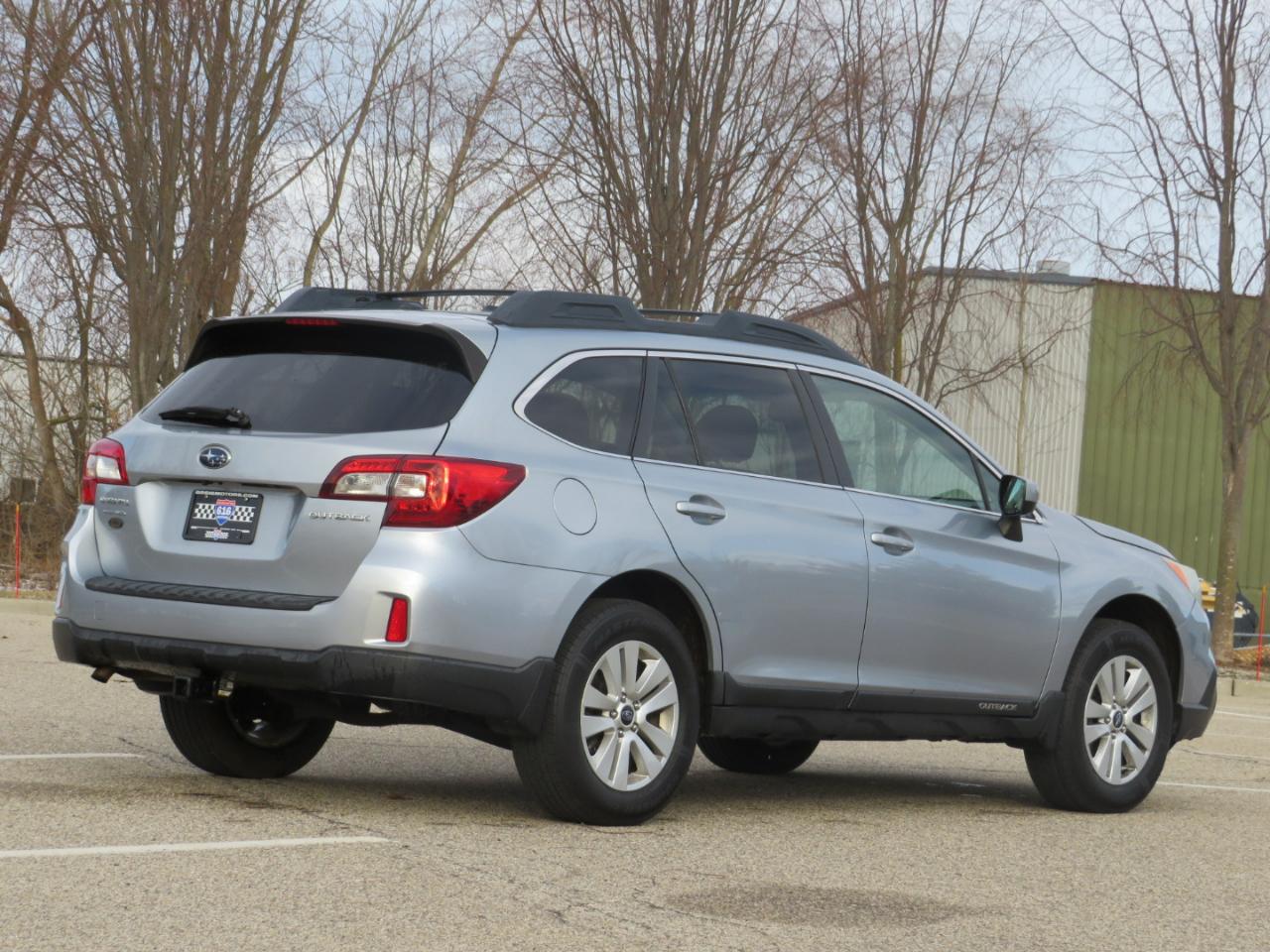 Subaru Outback 2.5i Premium 2015