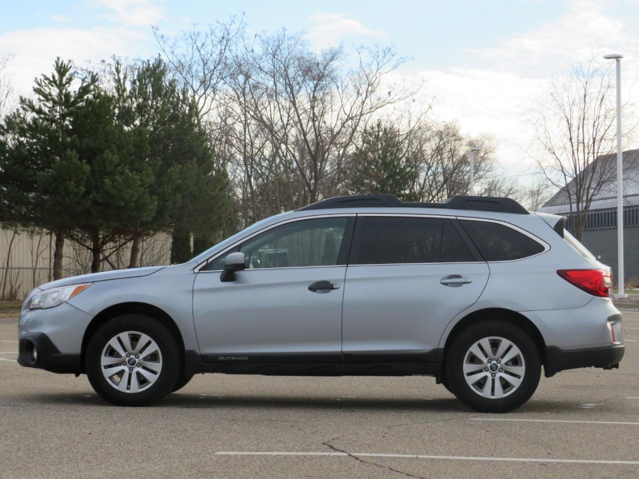 Subaru Outback 2.5i Premium 2015