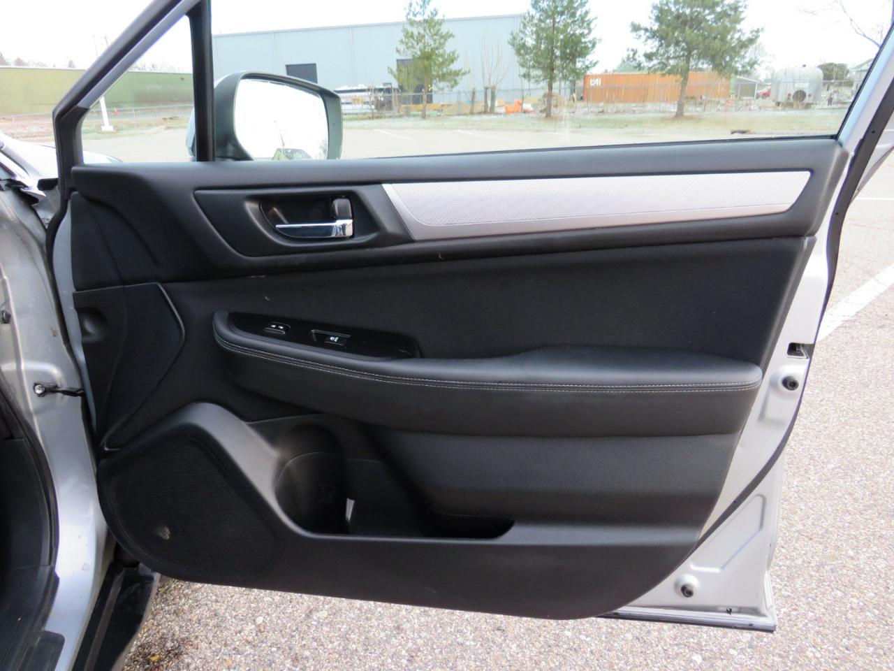 Subaru Outback 2.5i Premium 2015