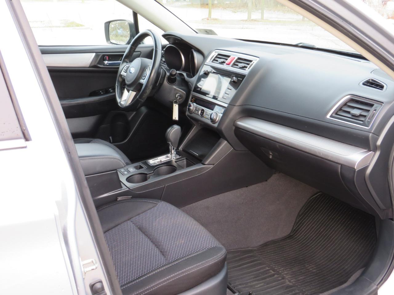 Subaru Outback 2.5i Premium 2015