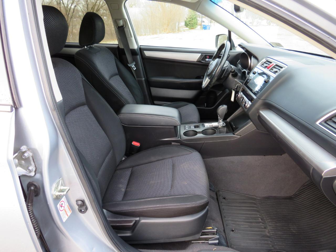 Subaru Outback 2.5i Premium 2015