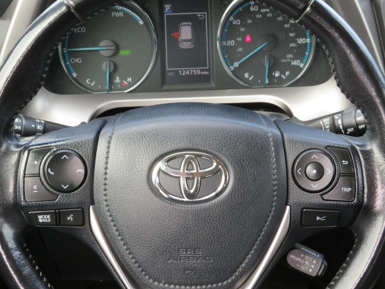 Toyota RAV4 Hybrid XLE AWD 2017