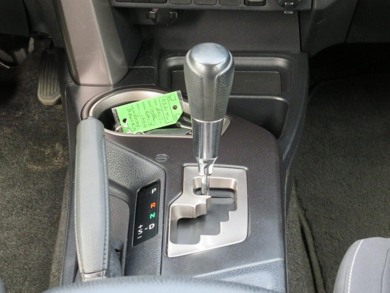 Toyota RAV4 Hybrid XLE AWD 2017