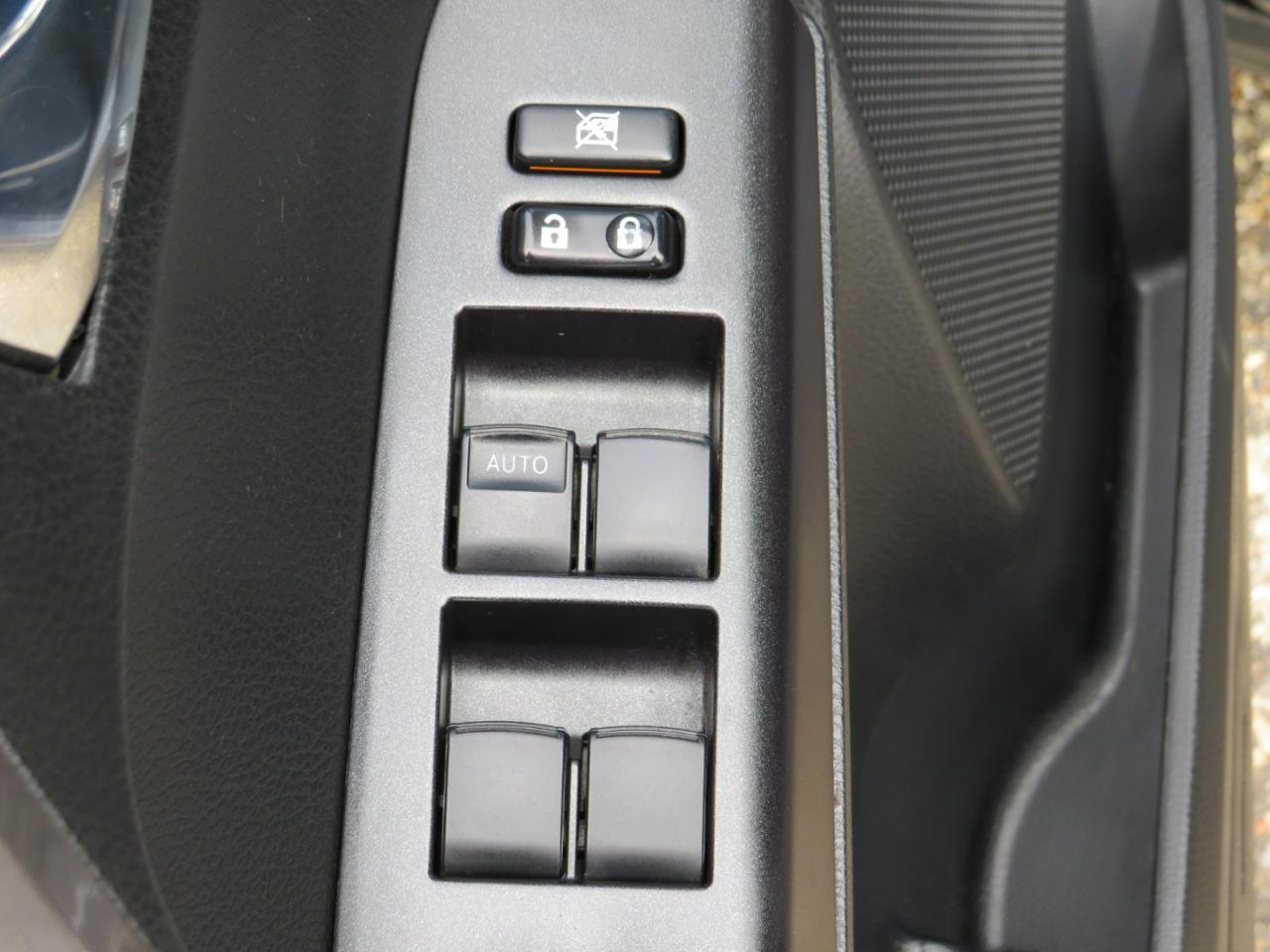 Toyota RAV4 Hybrid XLE AWD 2017