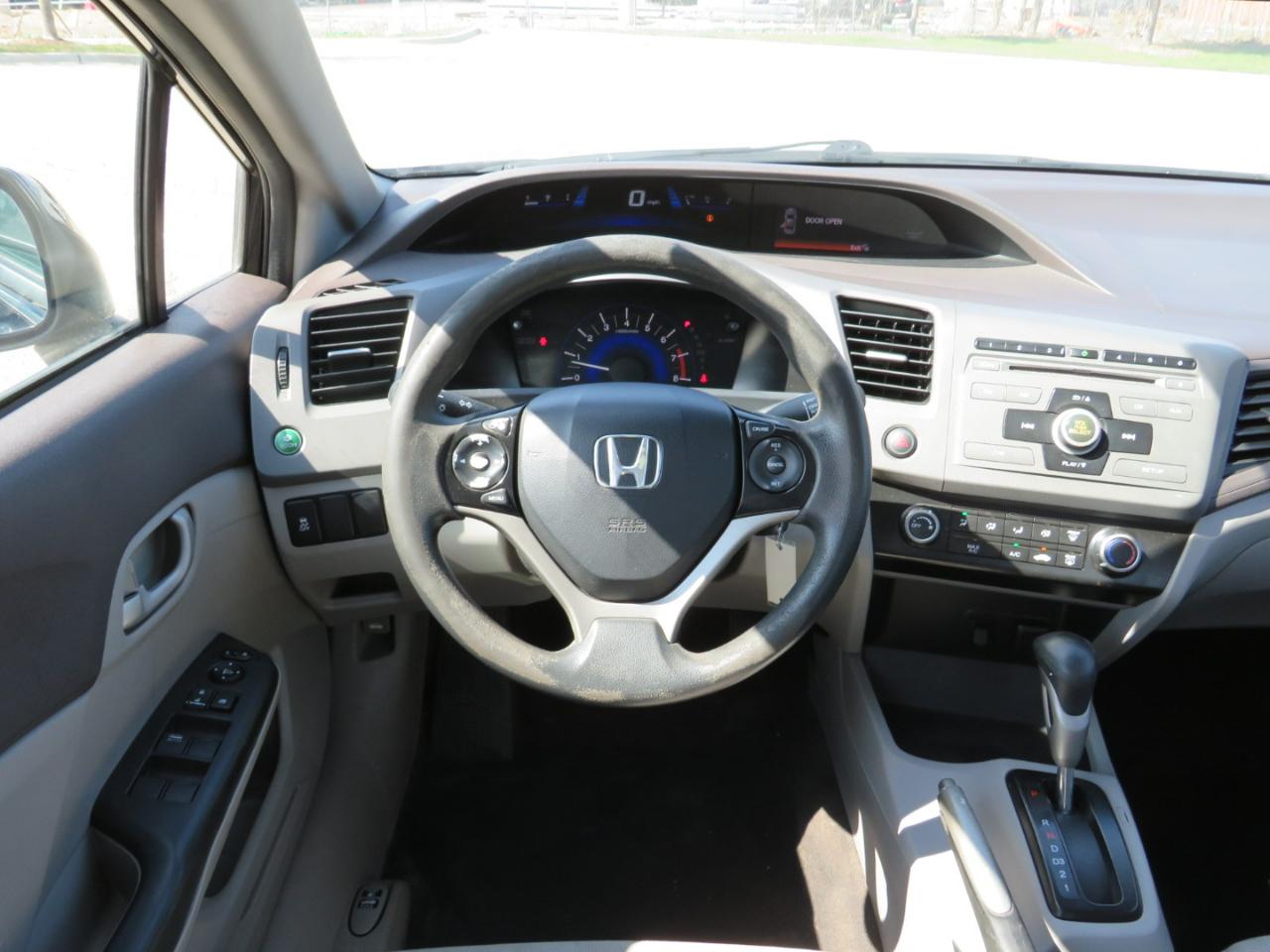 Honda Civic Sdn 4dr Auto LX 2012