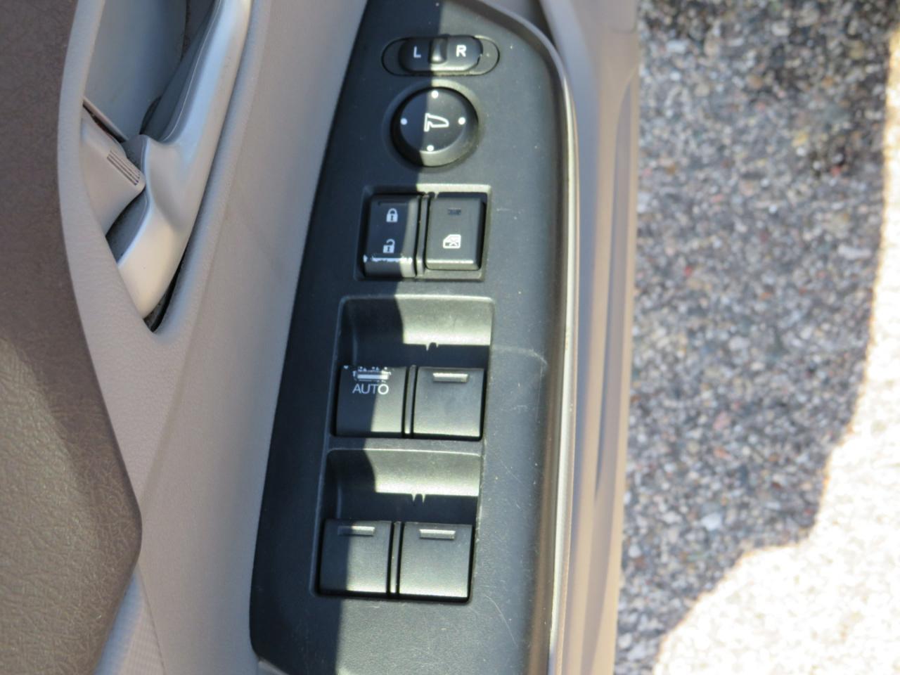 Honda Civic Sdn 4dr Auto LX 2012