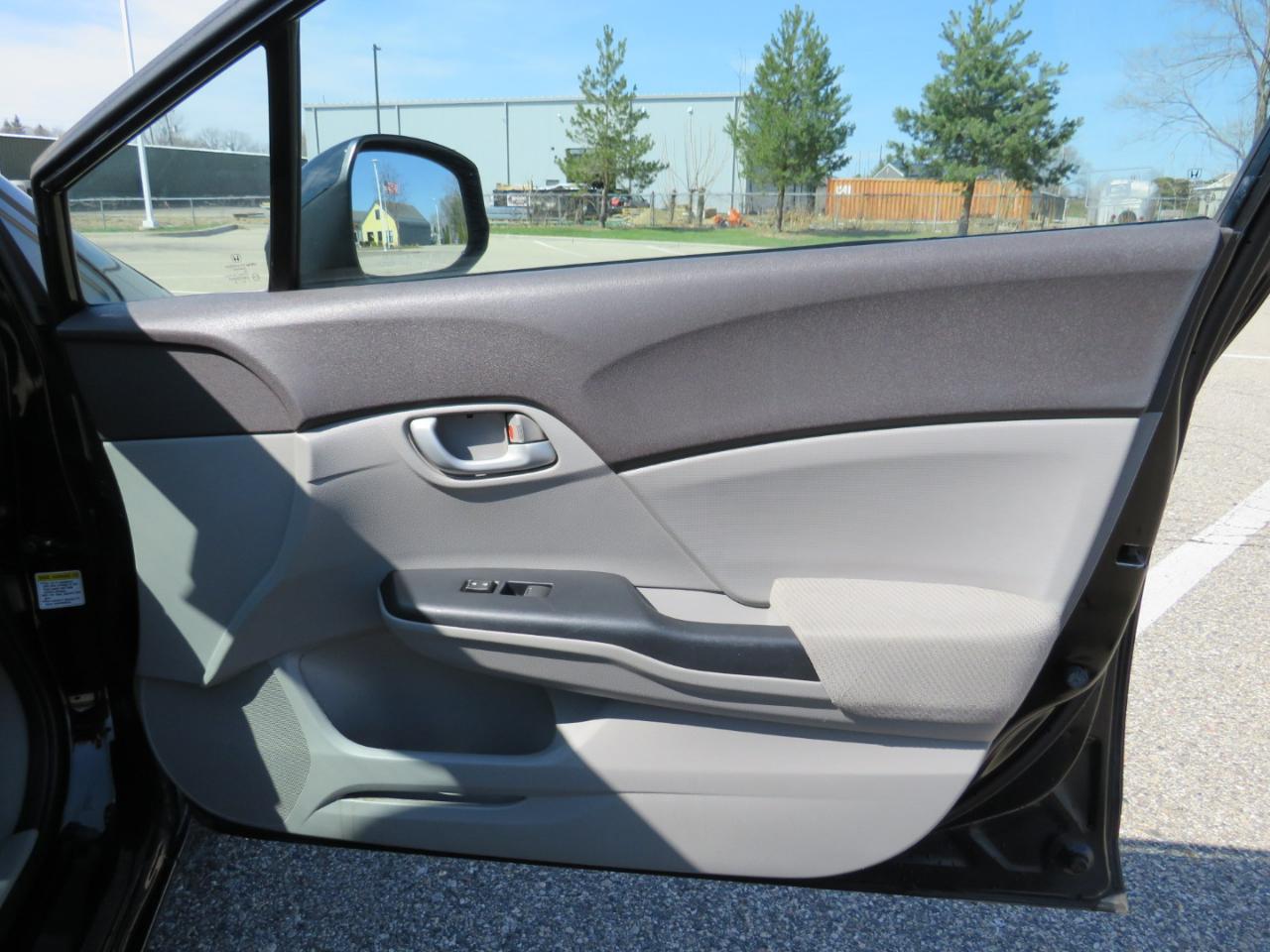 Honda Civic Sdn 4dr Auto LX 2012