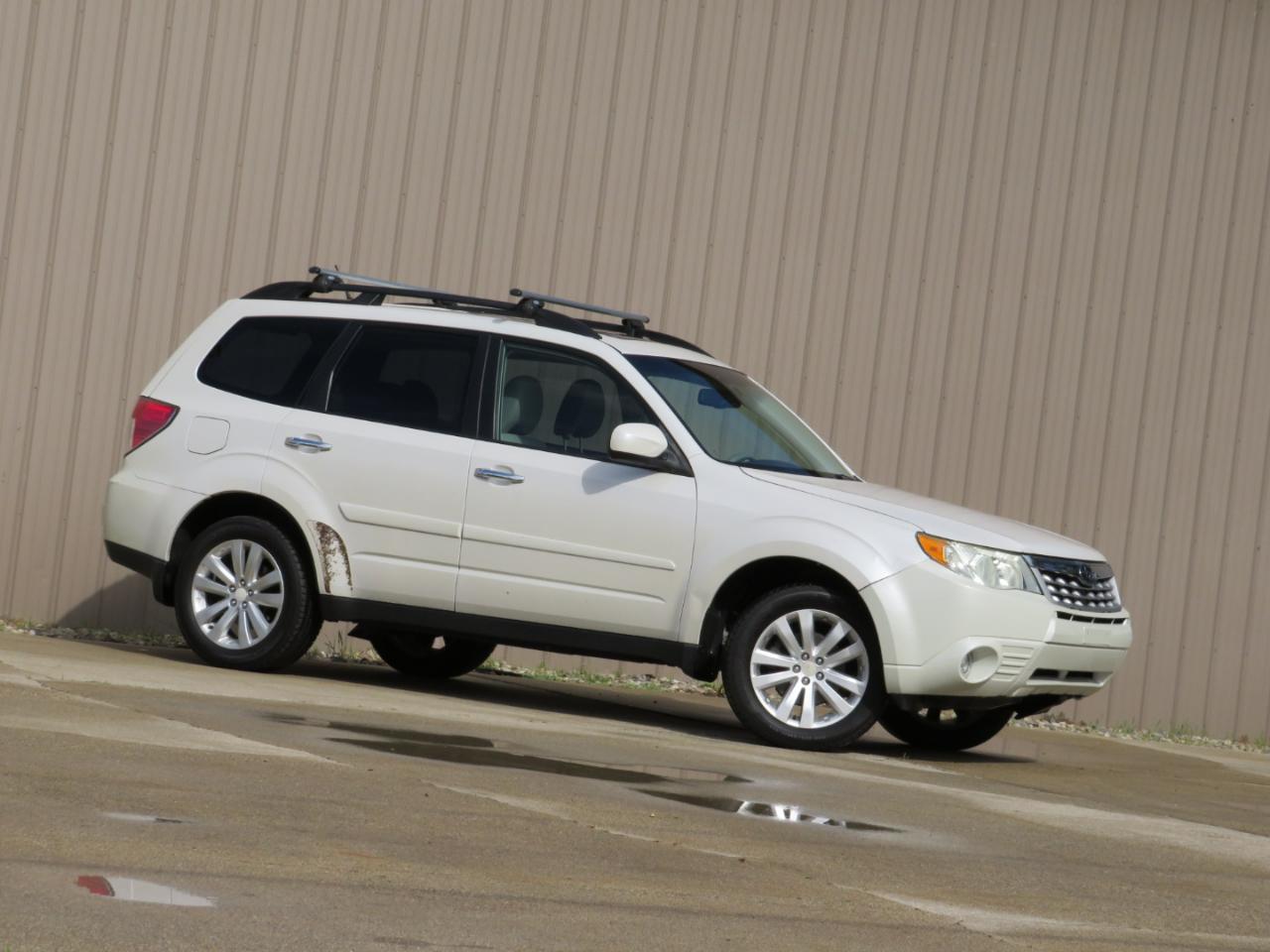 Subaru Forester 2.5X Premium 2012